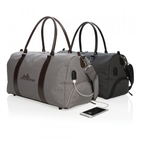 Wochenendtasche mit USB A-Ausgang