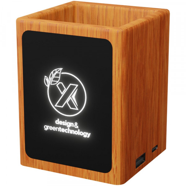 SCX.design O12 Stifthalter aus Holz mit doppeltem USB-Ausgang und Leuchtlogo